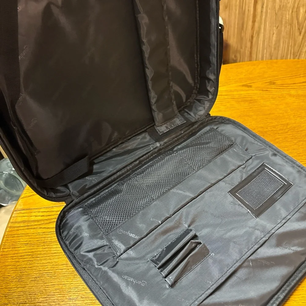 Manhattan Black Laptop Bag -